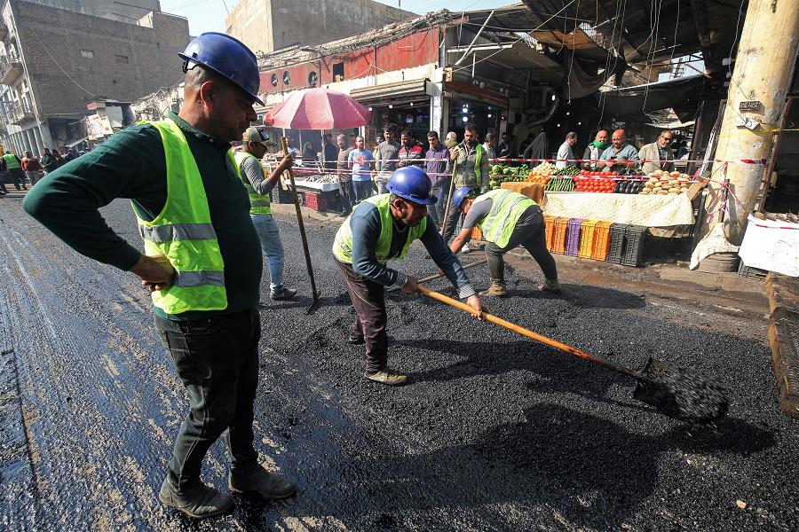 قانون جديد للعمل في العراق يوقف استنزاف القطاع العام