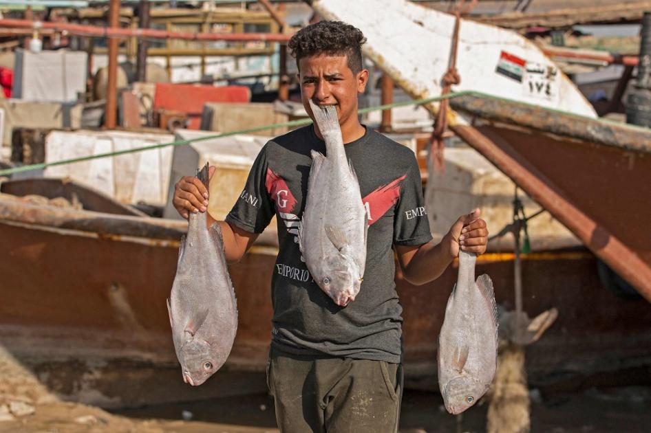 الصيادون العراقيون عالقون في شباك شط العرب