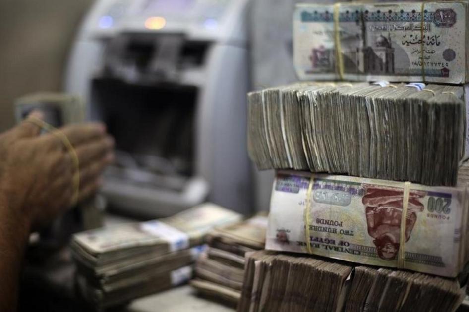 the-egyptian-pound-fell-to-its-lowest-level-against-the-dollar-in-six