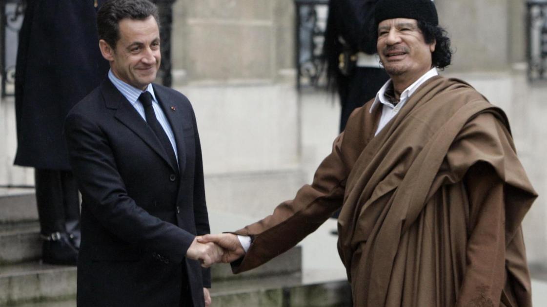 Qu’est-ce qu’un espion a révélé sur la conspiration de la France avec la Grande-Bretagne pour renverser Kadhafi ?