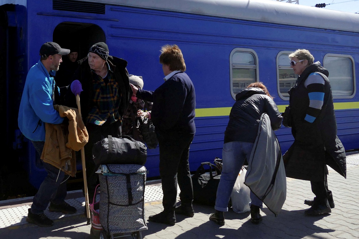 ukrainian refugees uk_reuters---W5ZJOSZSXNO7RPLCGGNRTF4USY.jpg