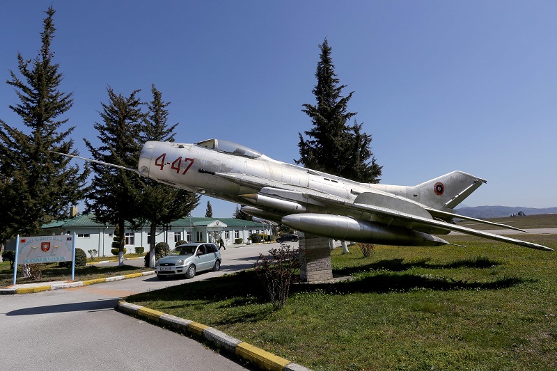 Kucova Air Base 2 mig 19 afp.jpg