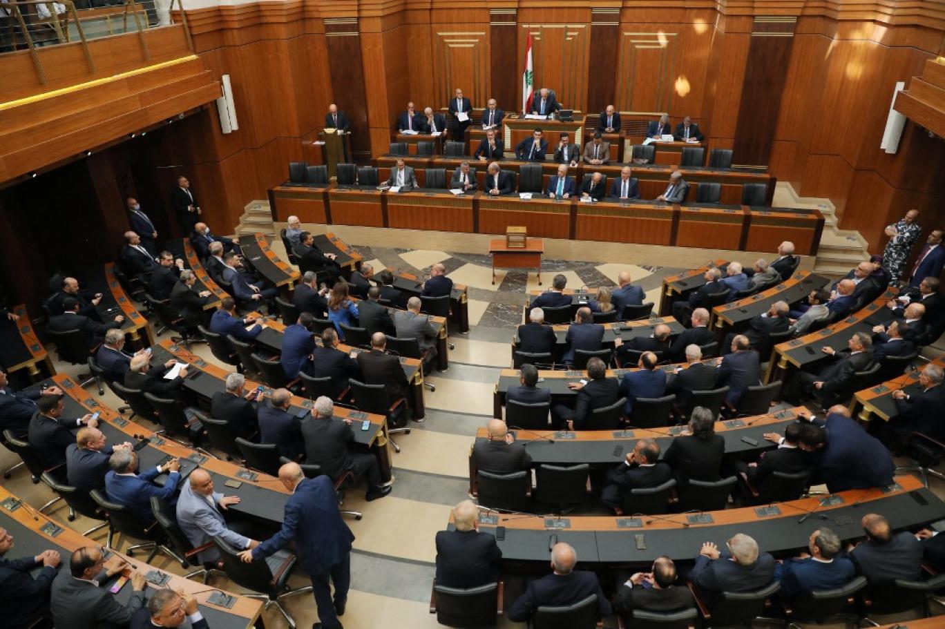 إحدى جلسات البرلمان اللبناني لانتخاب رئيس جديد في بيروت (أ ف ب)