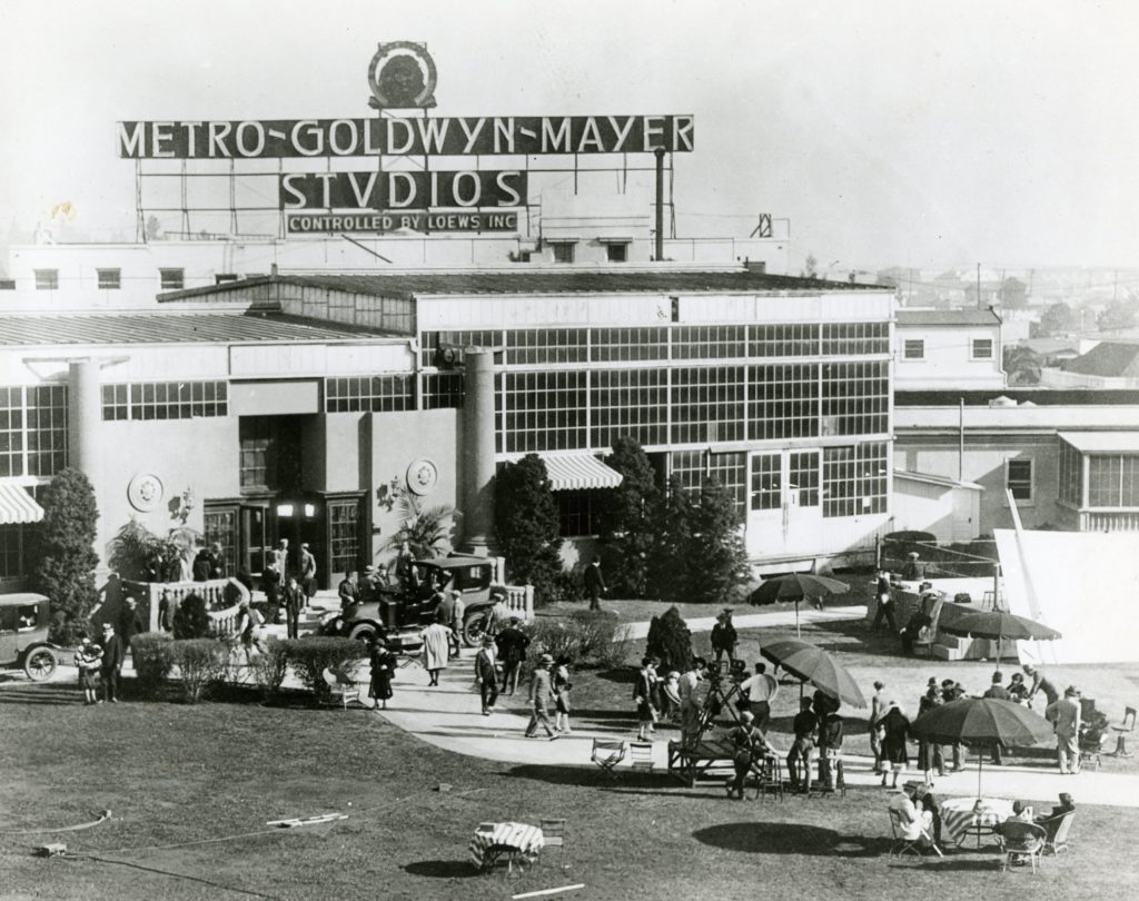 FILMFLASHBACK-MGM-STUDIOS-IN-1925.png