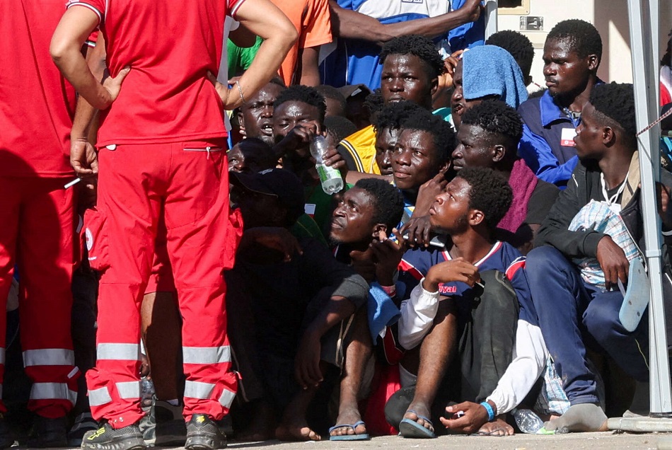 مصير غامض ينتظر الآلاف من المهاجرين غير النظاميين الصورة من رويترز.jpg