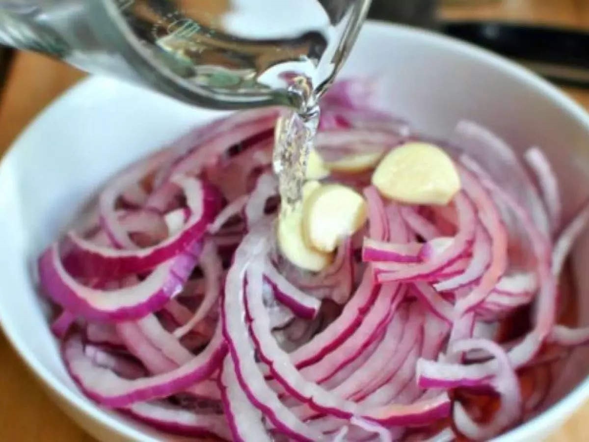 onion-water-canva.jpg