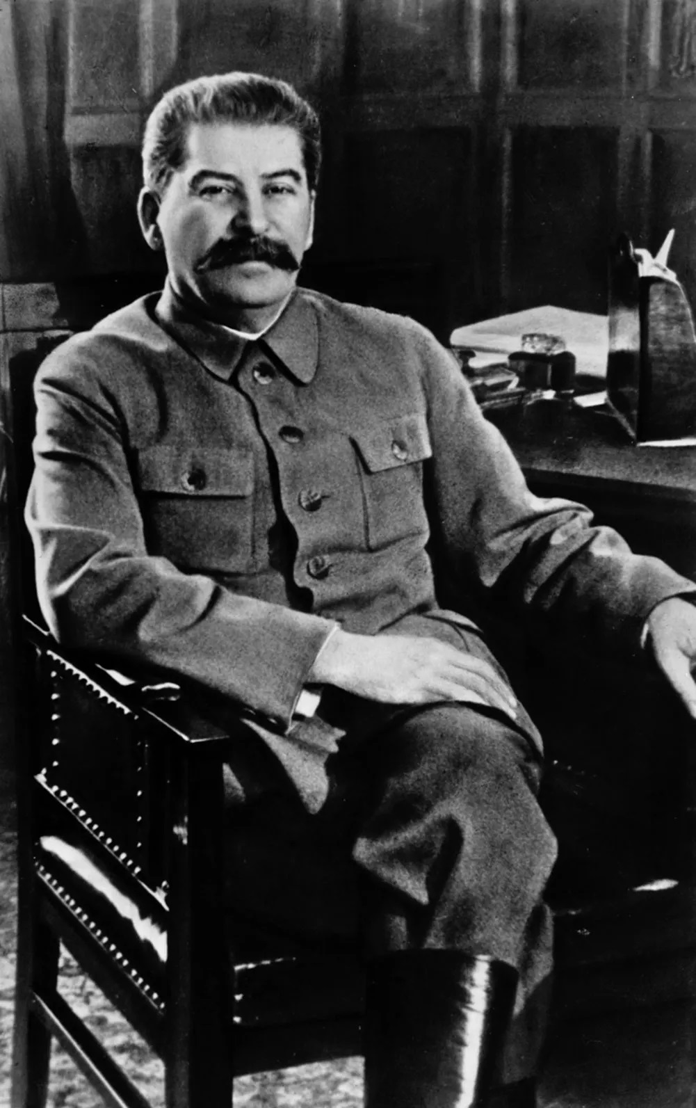 Joseph-Stalin britanica.jpg