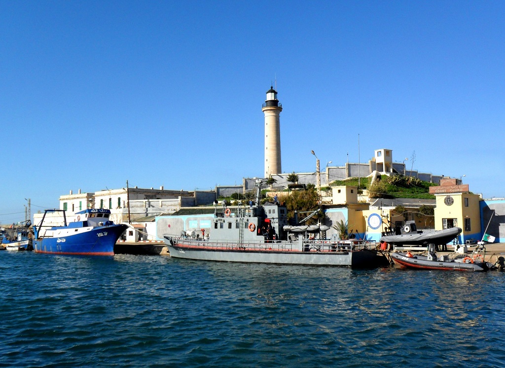 Le_phare_-_panoramio.jpg