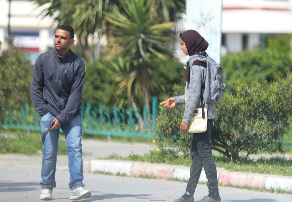 في أحد شوارع تونس (اندبندنت عربية)