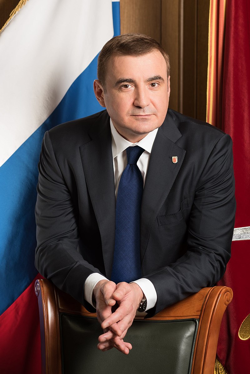 800px-Governor_A._Dyumin_official_portrait.jpg
