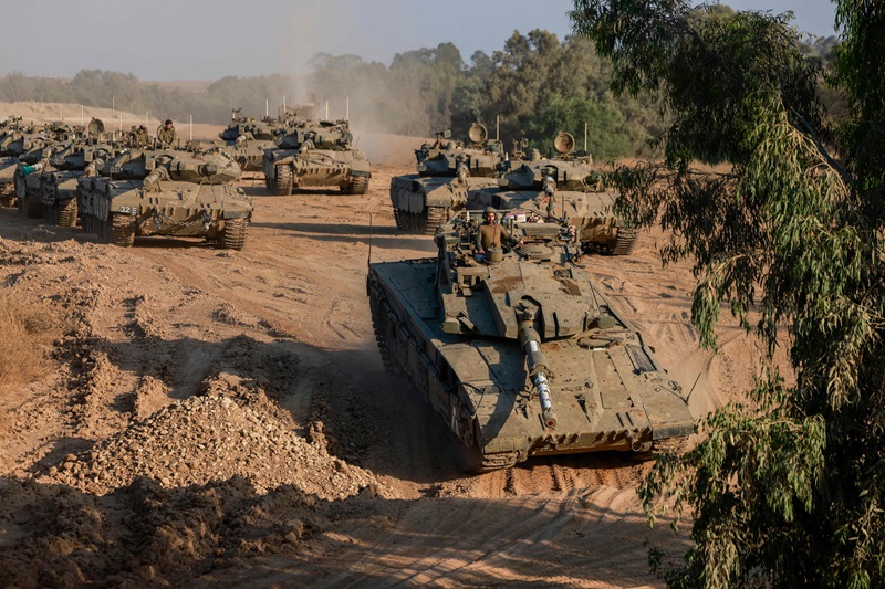 Israeli army tanks afp.jpg