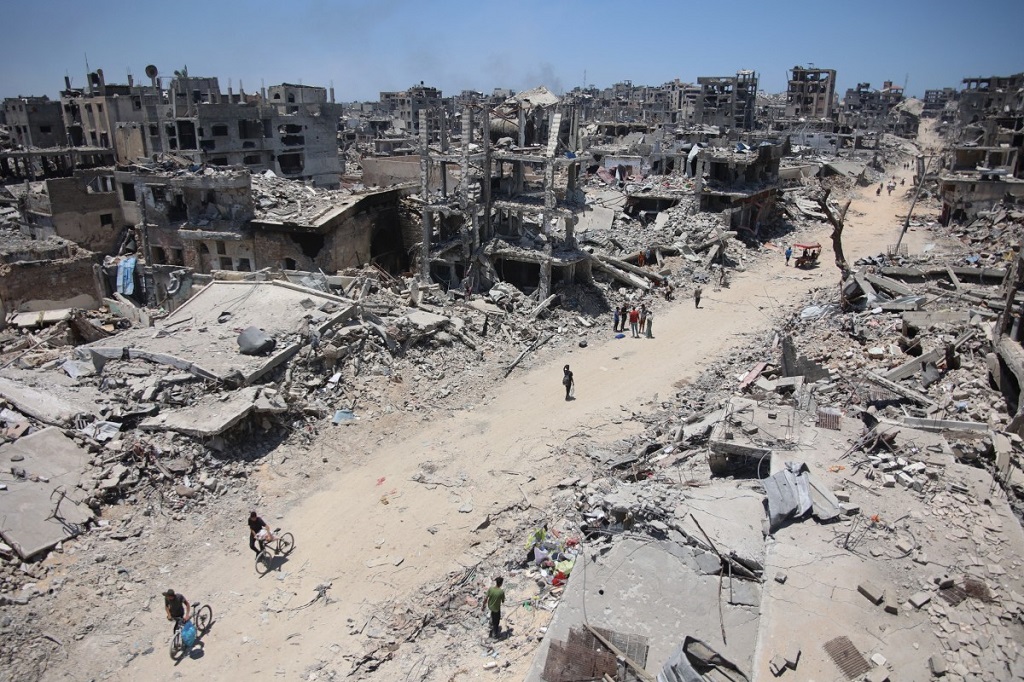 مباني مدمرة بعد انسحاب الجيش الإسرائيلي من حي الشجاعية (أ ف ب).jpg