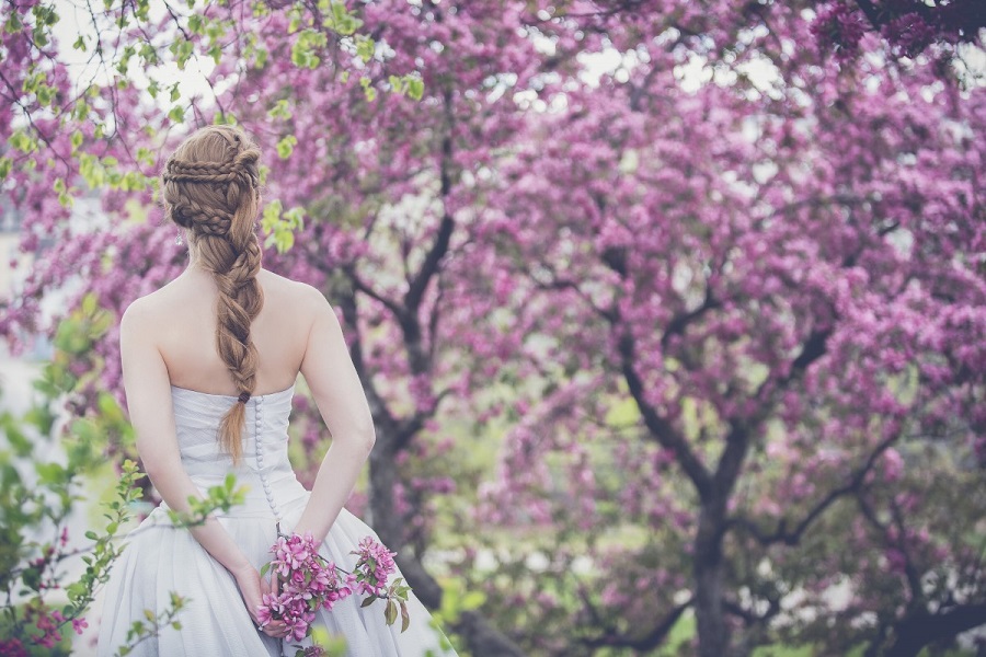 bloom_blossom_branches_flora_flowers_girl_trees_woman-1176301.jpg