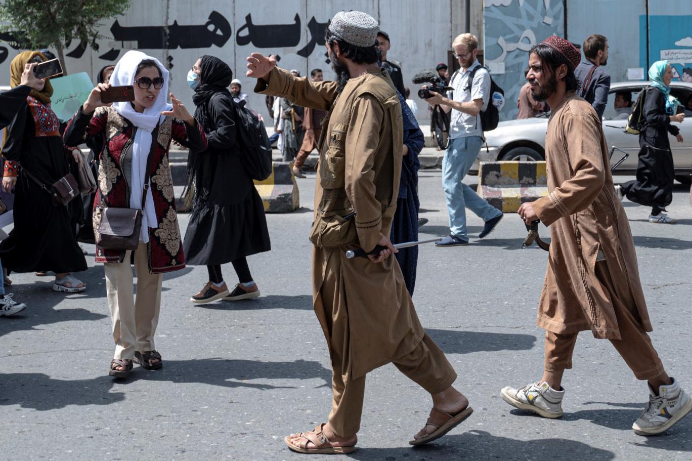 تقارير تحدثت عن معتقلات لحركة طالبان شهدت تعذيب النساء خلال العامين الماضيين وبطرق مروعة جداً (أ ف ب).jpg