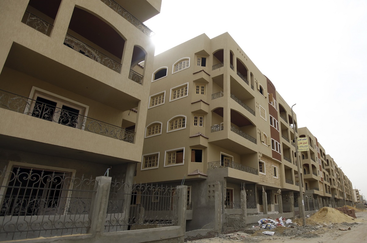 2013-04-03T120000Z_1205380076_GM1E9431N1E01_RTRMADP_3_EGYPT-HOUSING.JPG