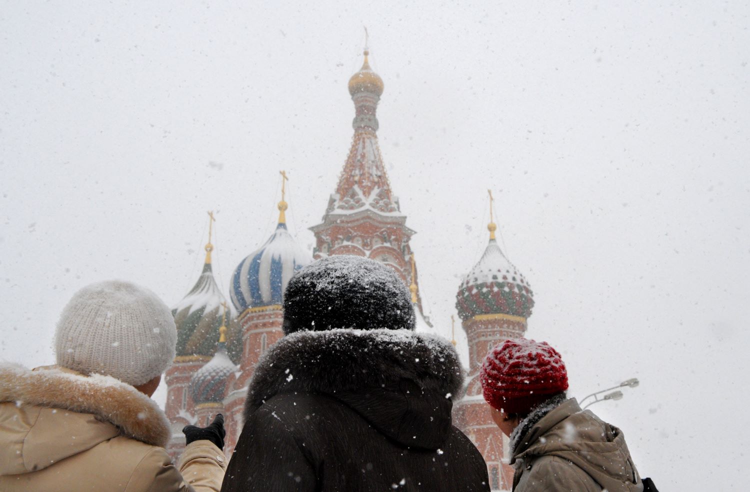 AFP__20100222__Par3074246__v1002__HighRes__RussiaWinterSnow(1).jpg